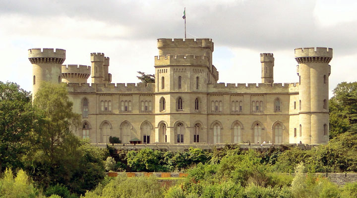 Замок Истнор: символ огромной власти и богатства лорда Сомерса
